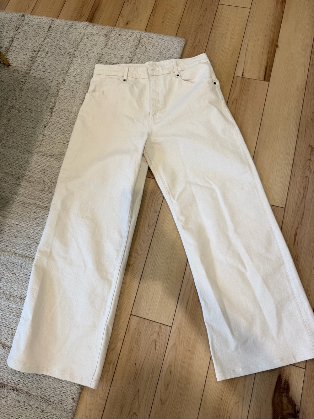 Zara Wide-Leg Jeans in Off-White